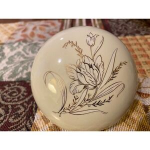 Vintage ceramic powder box / trinket box - unique